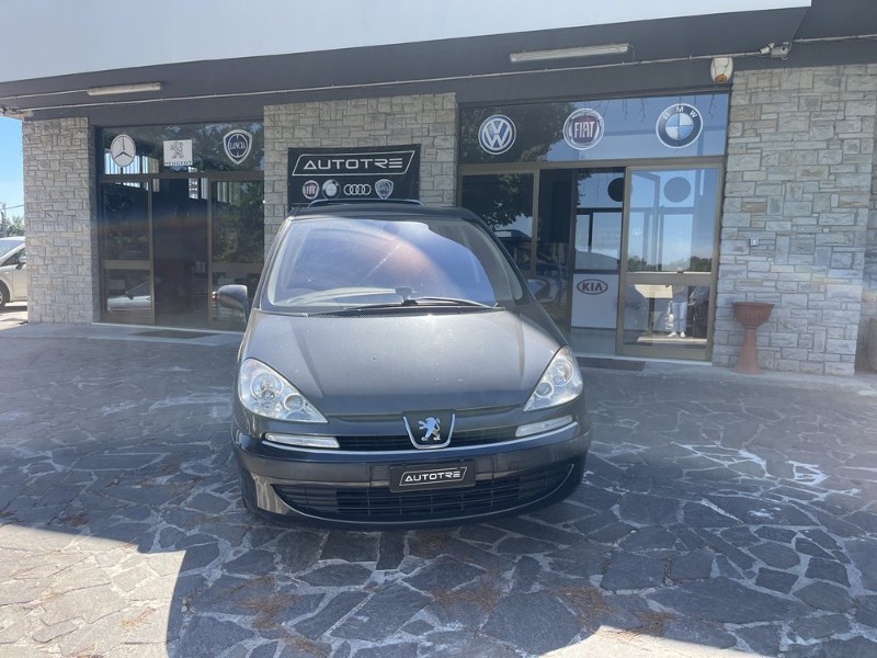 Peugeot 807